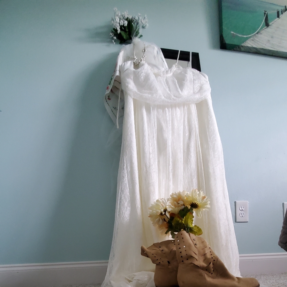 Davids Bridal Wedding Dress